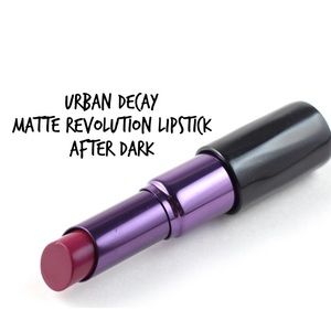 Urban Decay Revolution Lipstick Matte After Dark